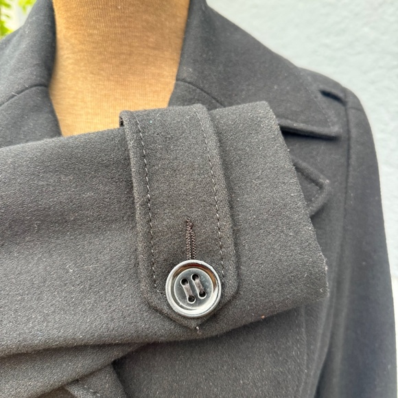 Classic Kenneth Cole Black belted trench coat - Picture 8 of 14